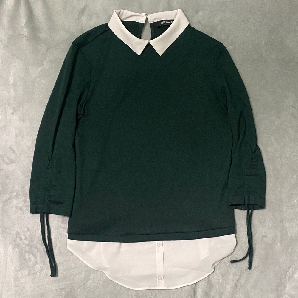 Green Blouse with White Collar